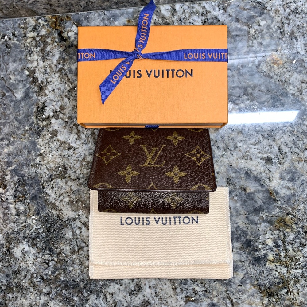 Authentic Louis Vuitton Enveloppe Card Holder